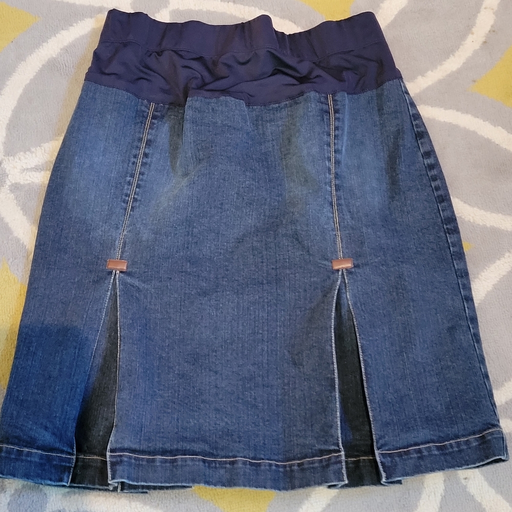 GAP Denim Maternity Skirt Sz 6 Modest